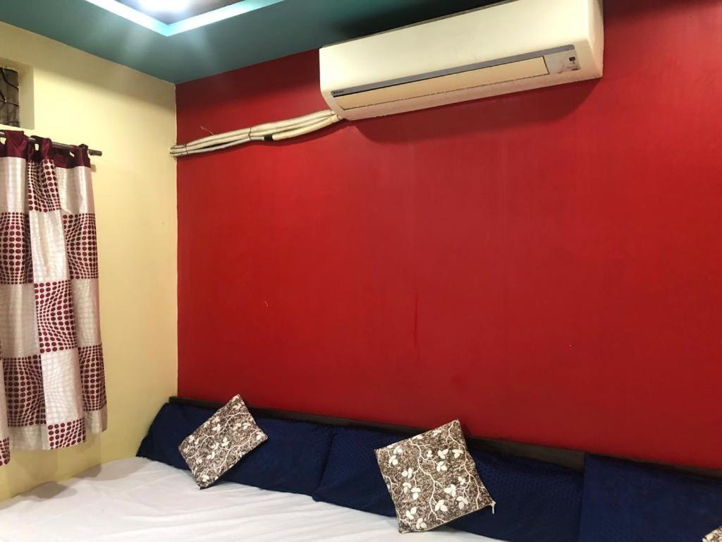 New Yanti Guest House اوجاين المظهر الخارجي الصورة