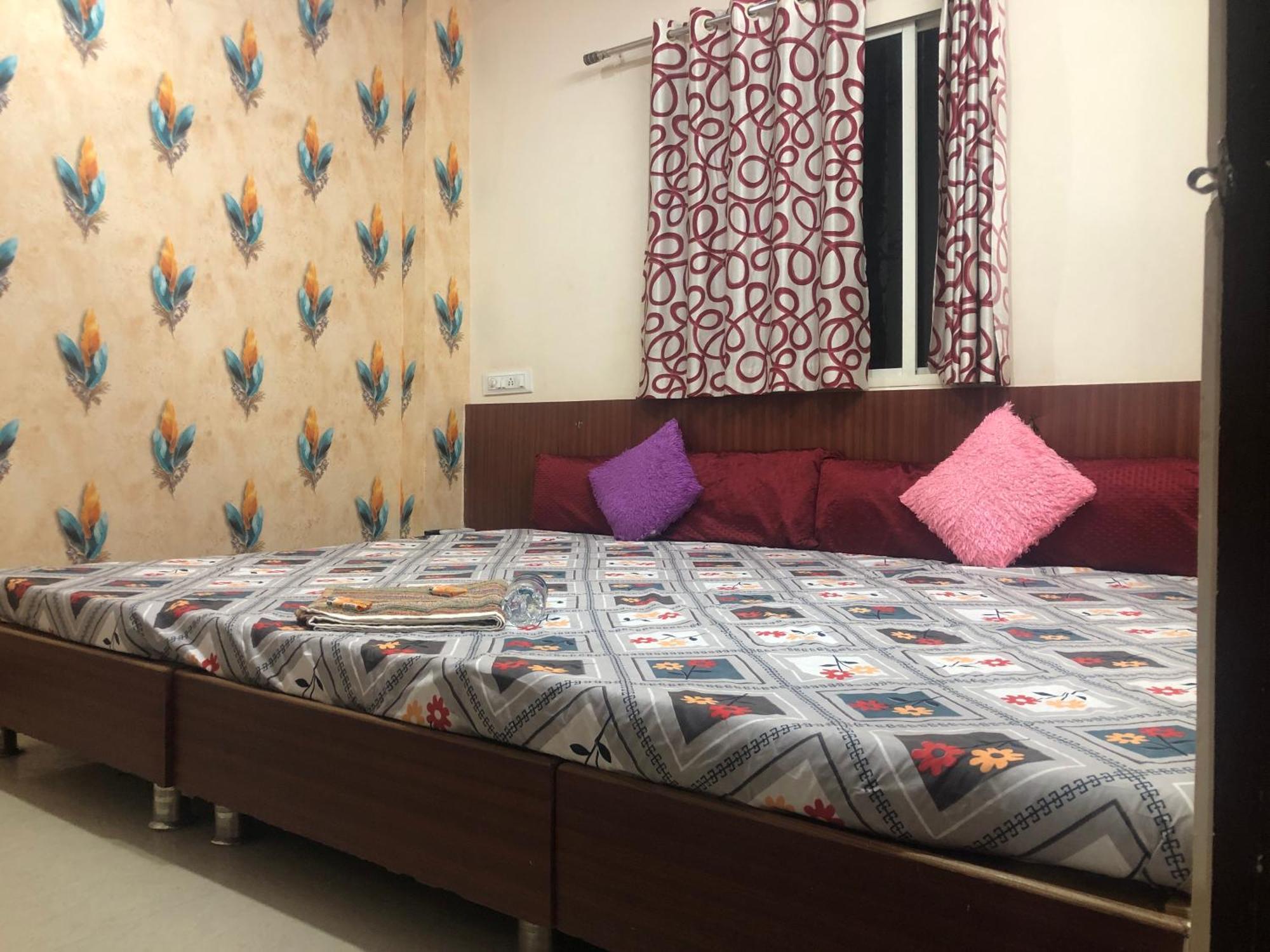 New Yanti Guest House اوجاين المظهر الخارجي الصورة